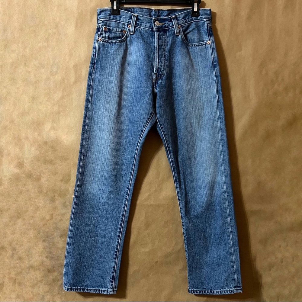 Levi’s | Vintage 501 Straight Leg Jeans High Rise Button Fly Rigid Denim Size 30